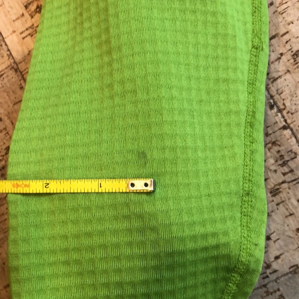 Patagonia Bright Green Women's Fleece Jacket - Picture 7 of 11